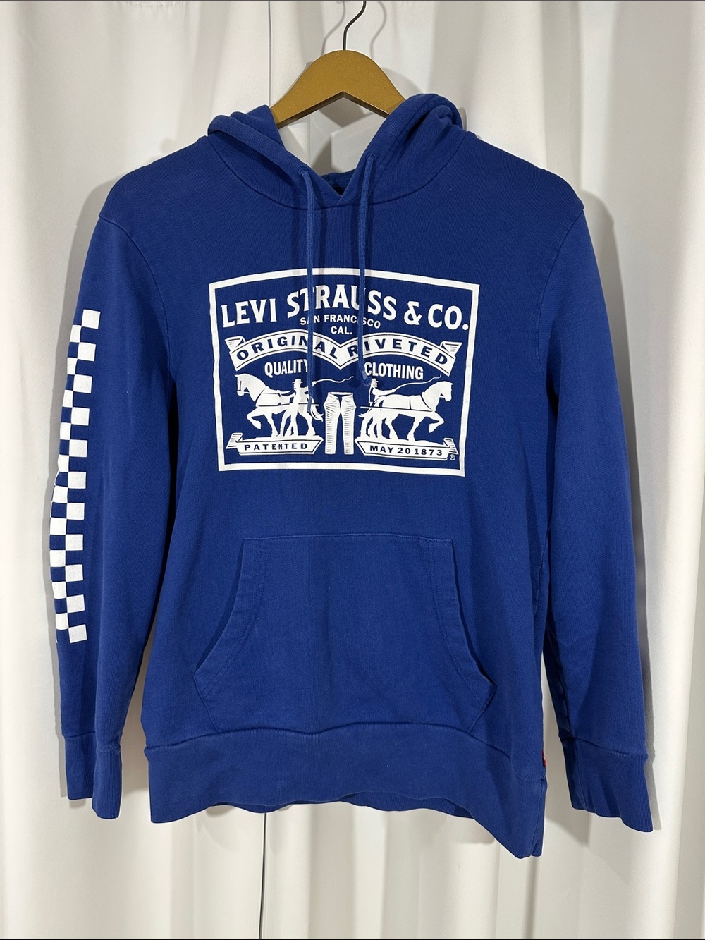 Levi's Women's Small Blue Graphic Hoodie Logo Sweatshirt